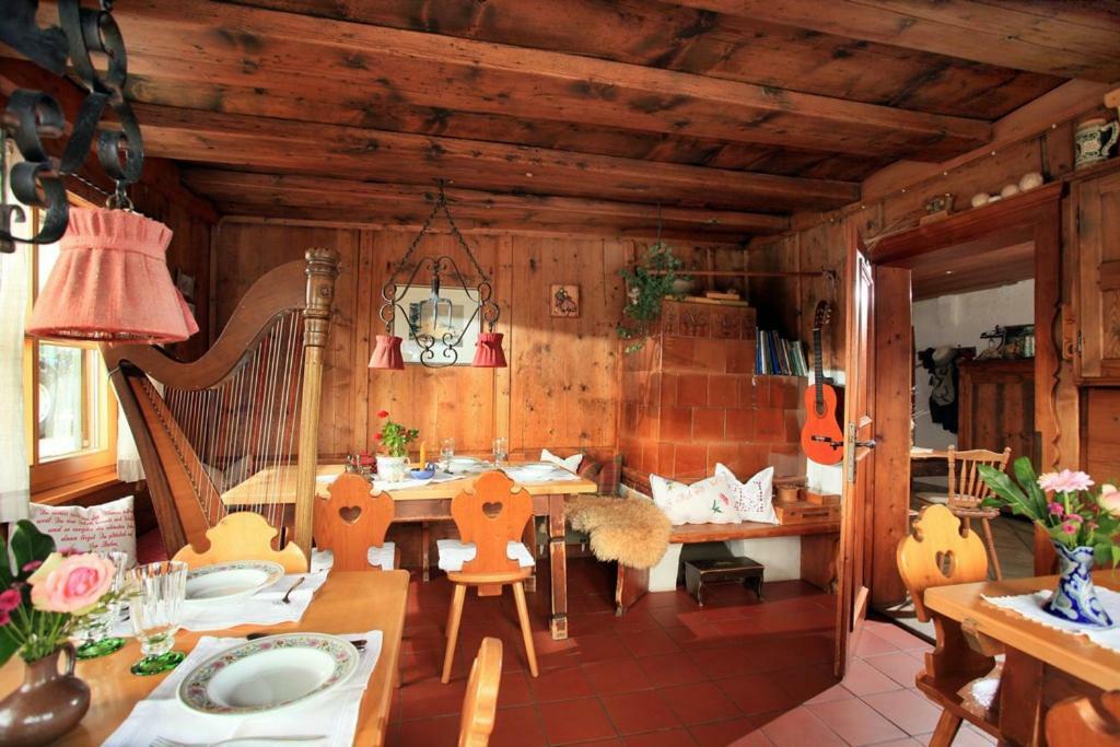 Bergpension Zinting Brixen im Thale Bagian luar foto