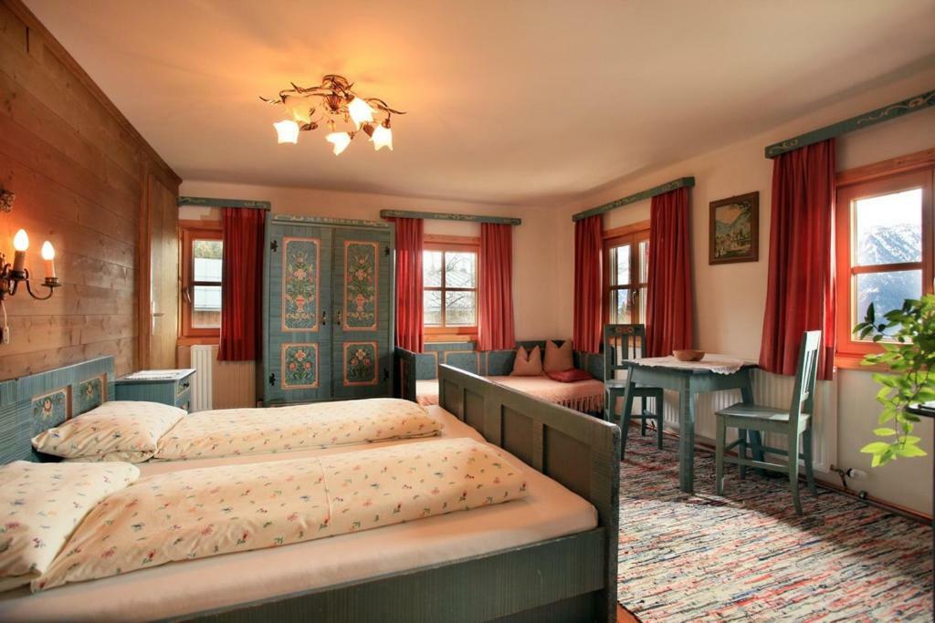 Bergpension Zinting Brixen im Thale Bagian luar foto